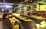 Hà Nội: Hàng hóa dồi dào, thực phẩm rau xanh giảm giá ở siêu thị
